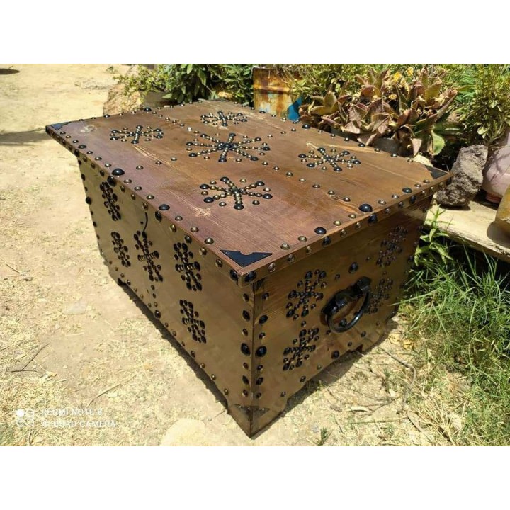 Coffre à bagages en bois massif